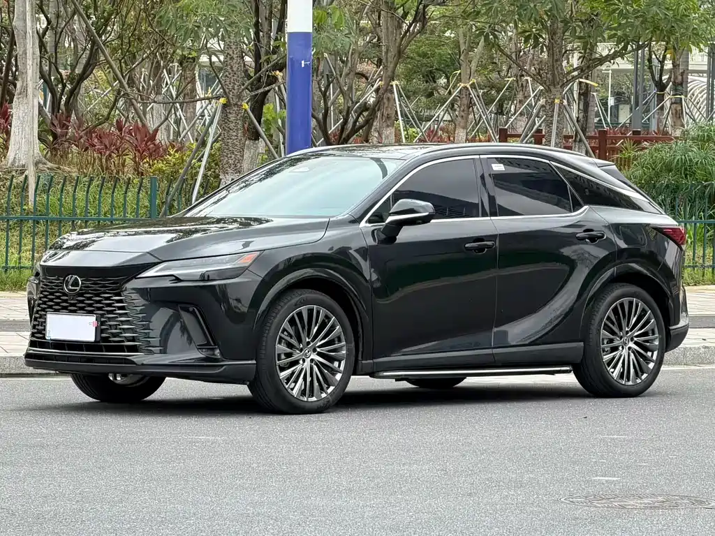 Lexus RX 2024