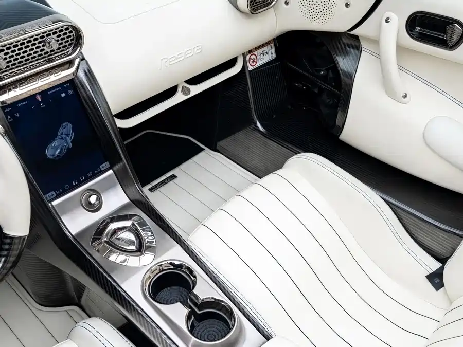 Koenigsegg Regera — миниатюра 17