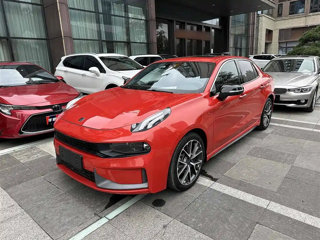 Lynk & Co 03 2020
