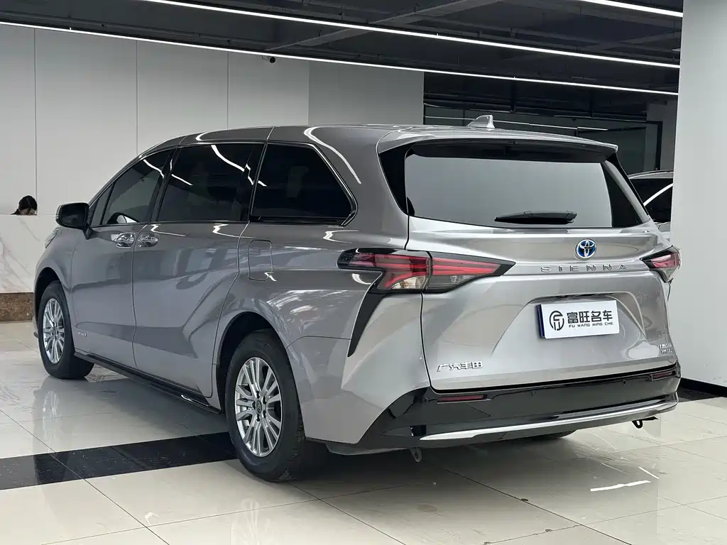 Toyota Sienna — миниатюра 22
