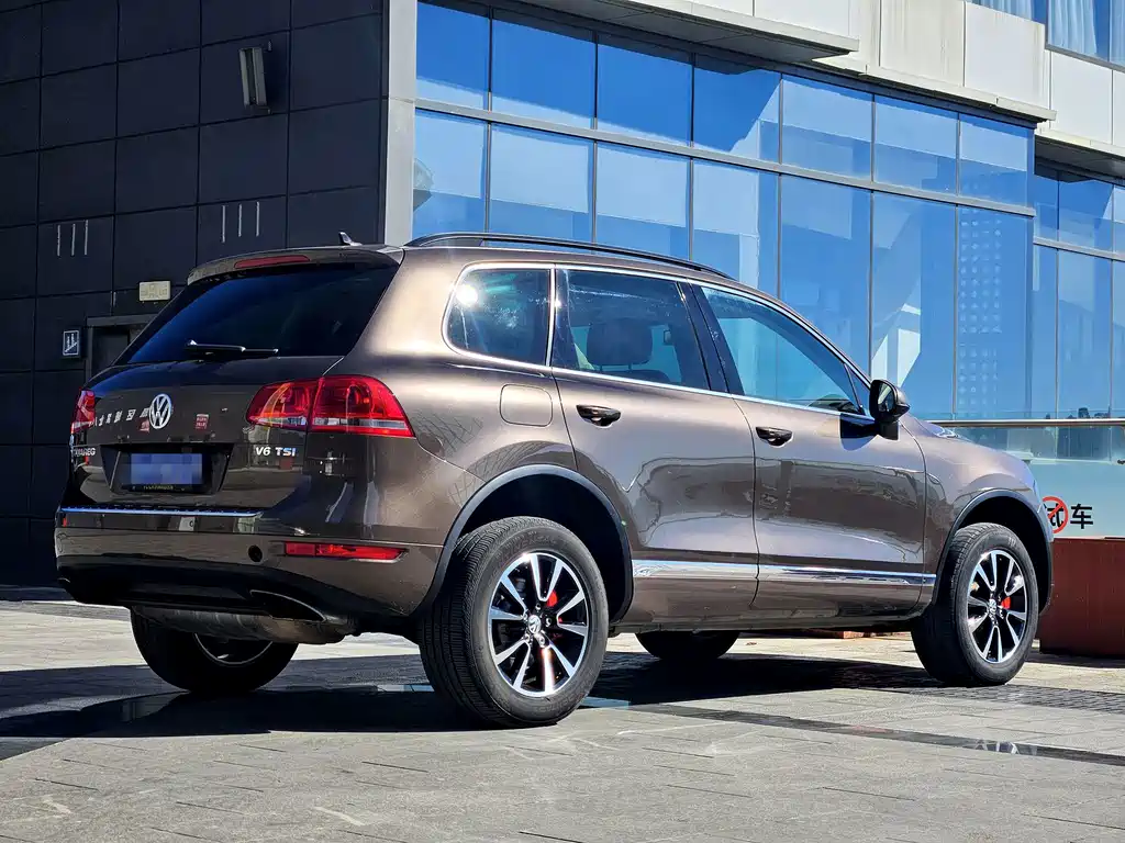 Volkswagen Touareg — миниатюра 8