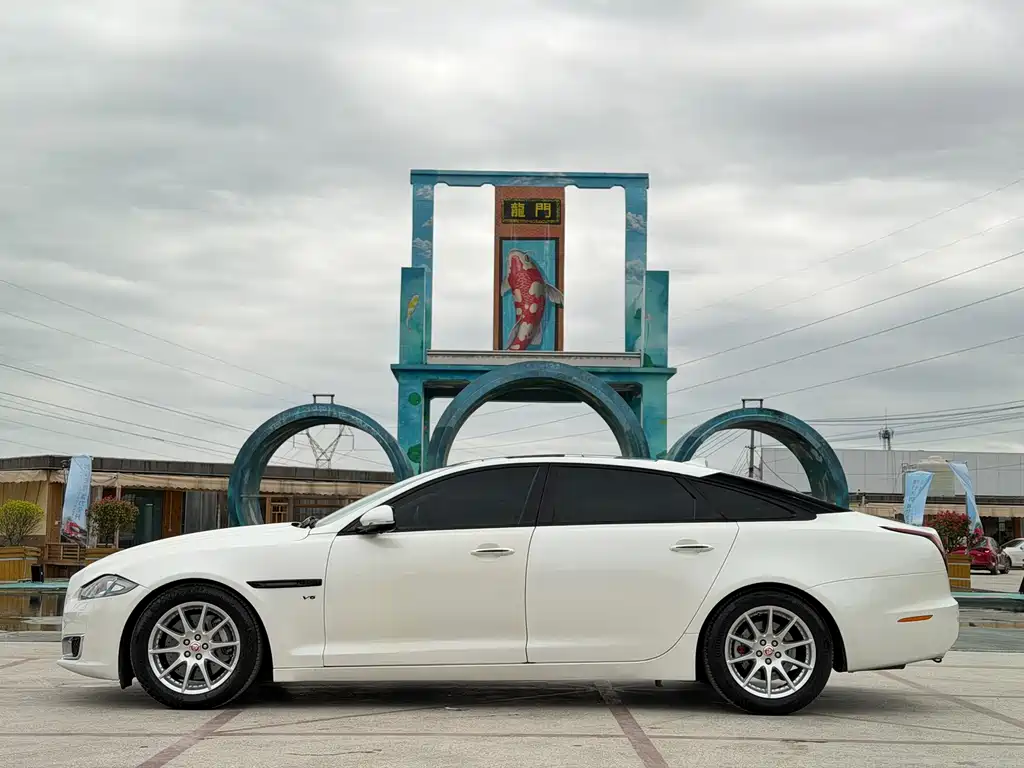 Jaguar XJ 2014 XJL 2.0T Elegant