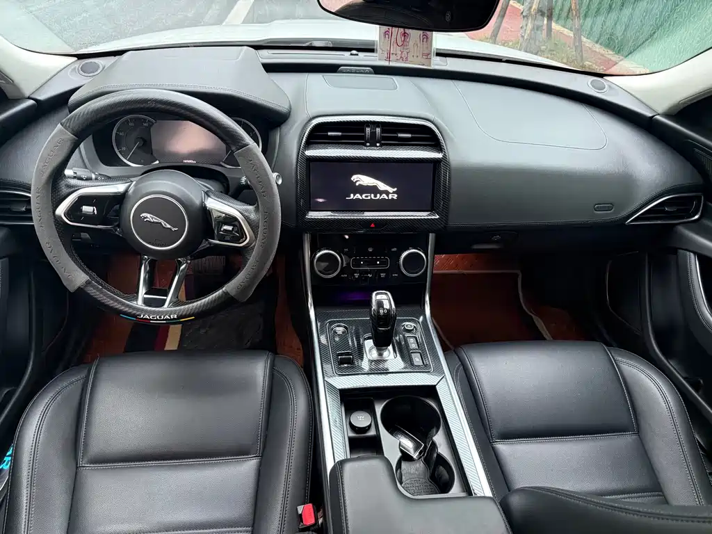 Jaguar XEL — миниатюра 5