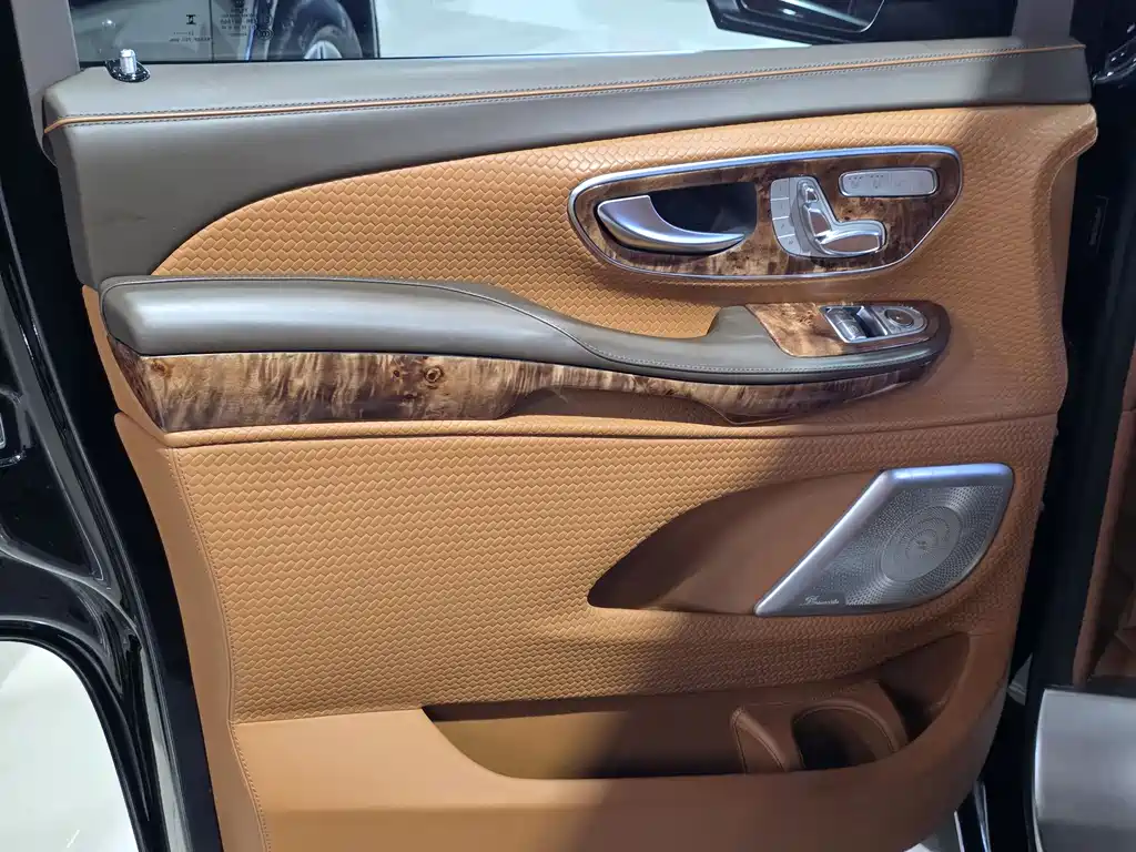 Mercedes-Benz V-Class V 2022 V 260 L Luxury