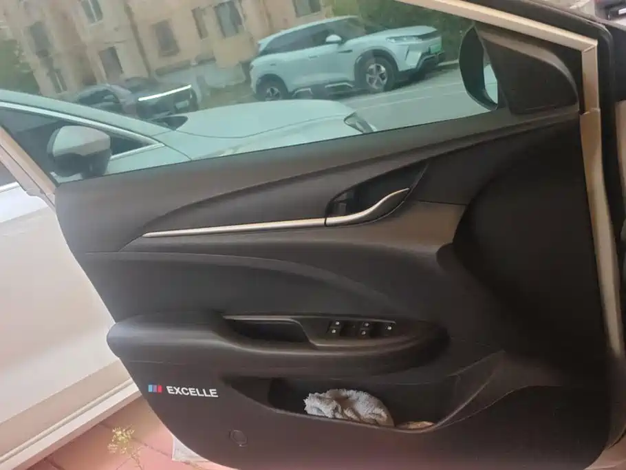 Buick Excelle — миниатюра 7