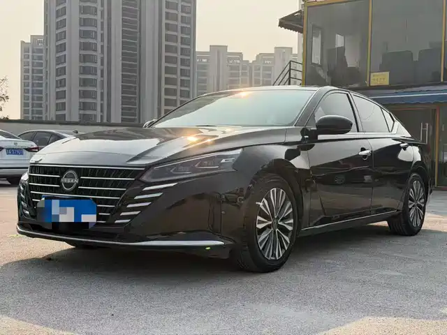 NISSAN TEANA