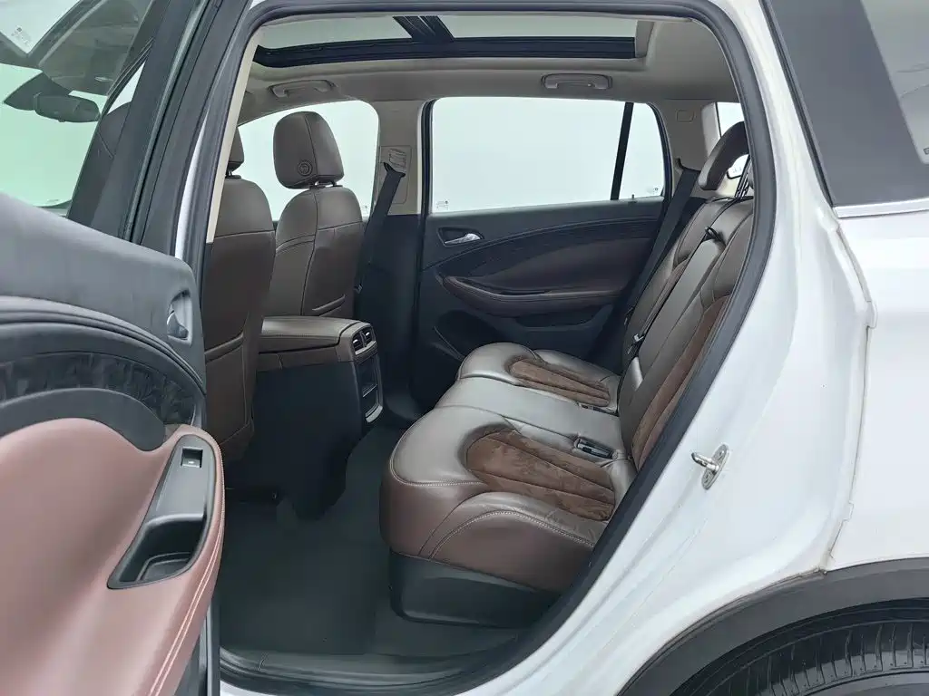 Buick Envision Plus — миниатюра 15