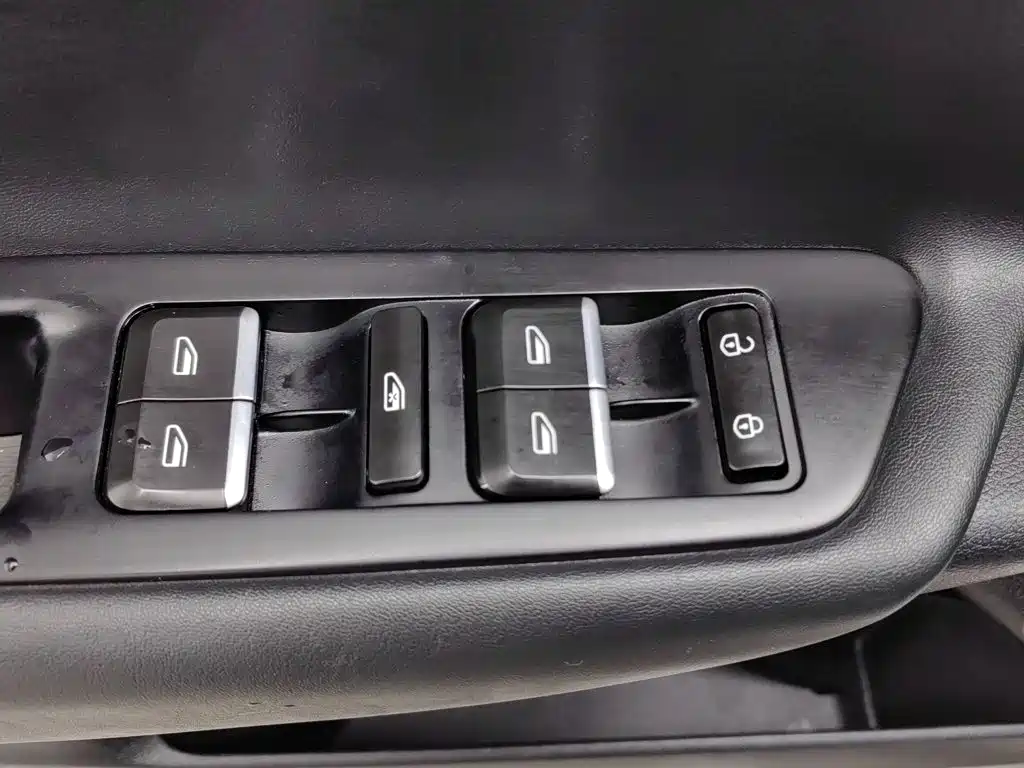 Geely Emgrand GL — миниатюра 9