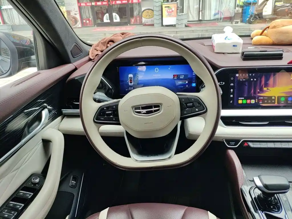 Geely Xingyue L — миниатюра 3
