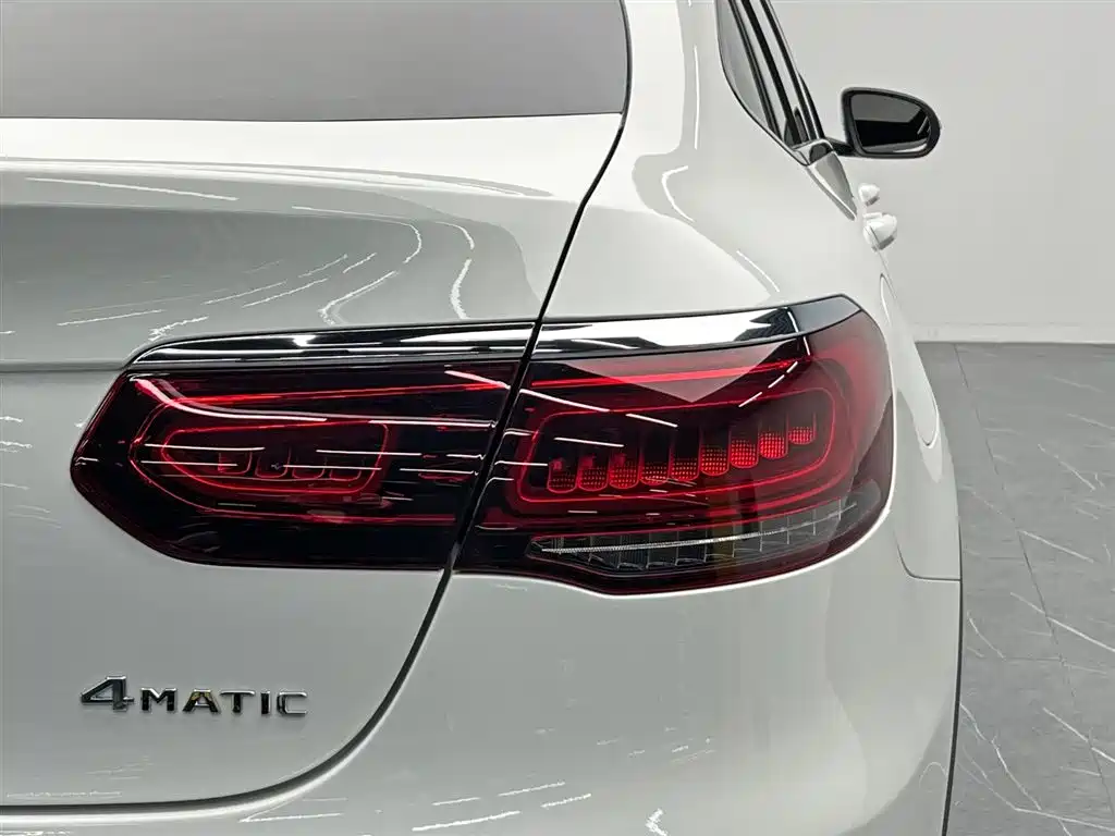 MERCEDES-BENZ GLC COUPE