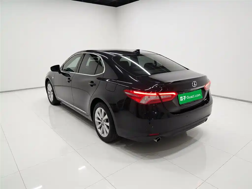 Toyota Camry 2023 2.0GVP Lead