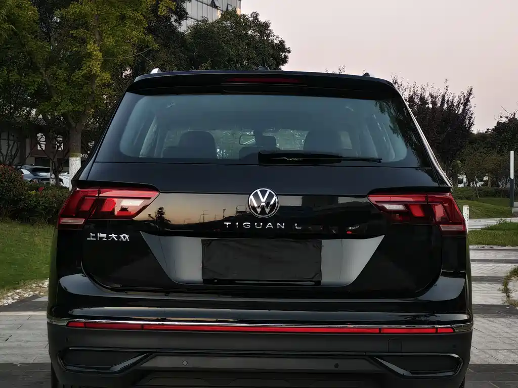 Volkswagen Tiguan L — миниатюра 8