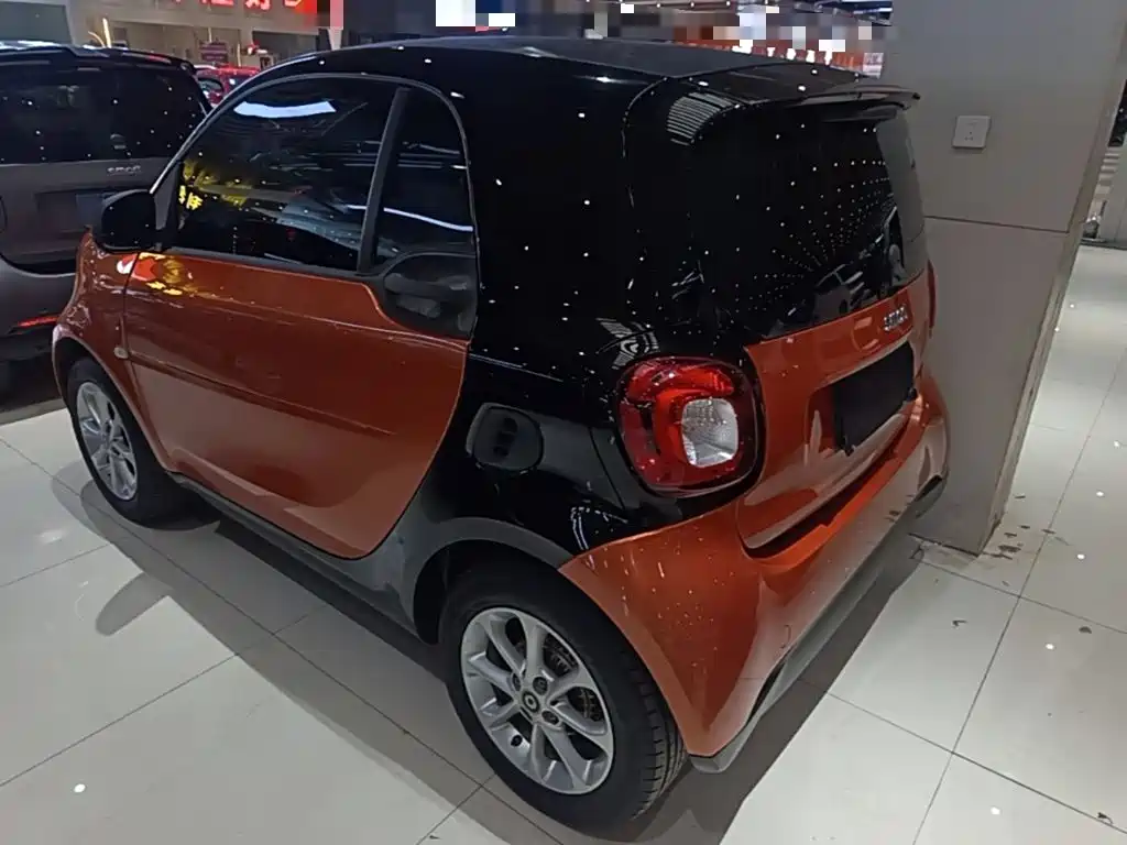 smart Smart Fortwo — миниатюра 5