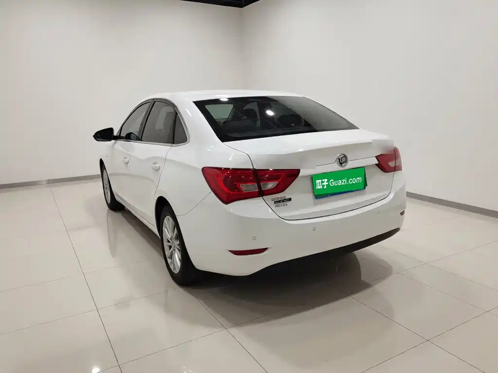 Buick Excelle — миниатюра 4