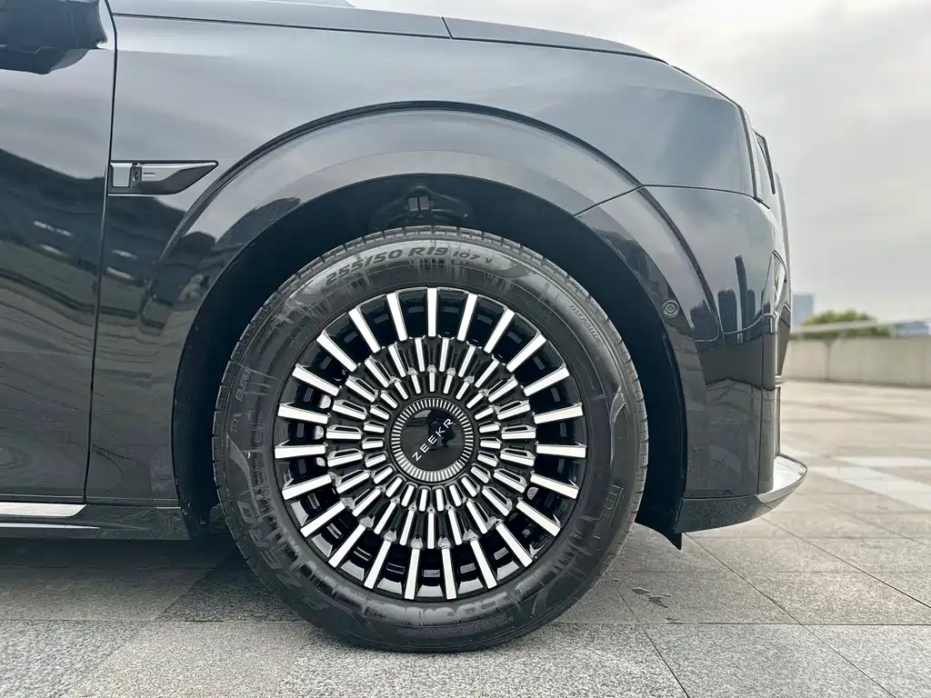 ZEEKR EXTREME KRYPTON 009