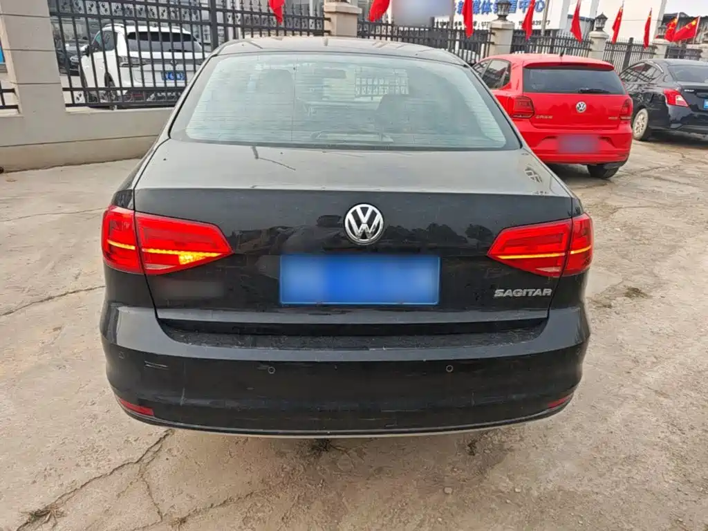 Volkswagen Sagitar — миниатюра 6