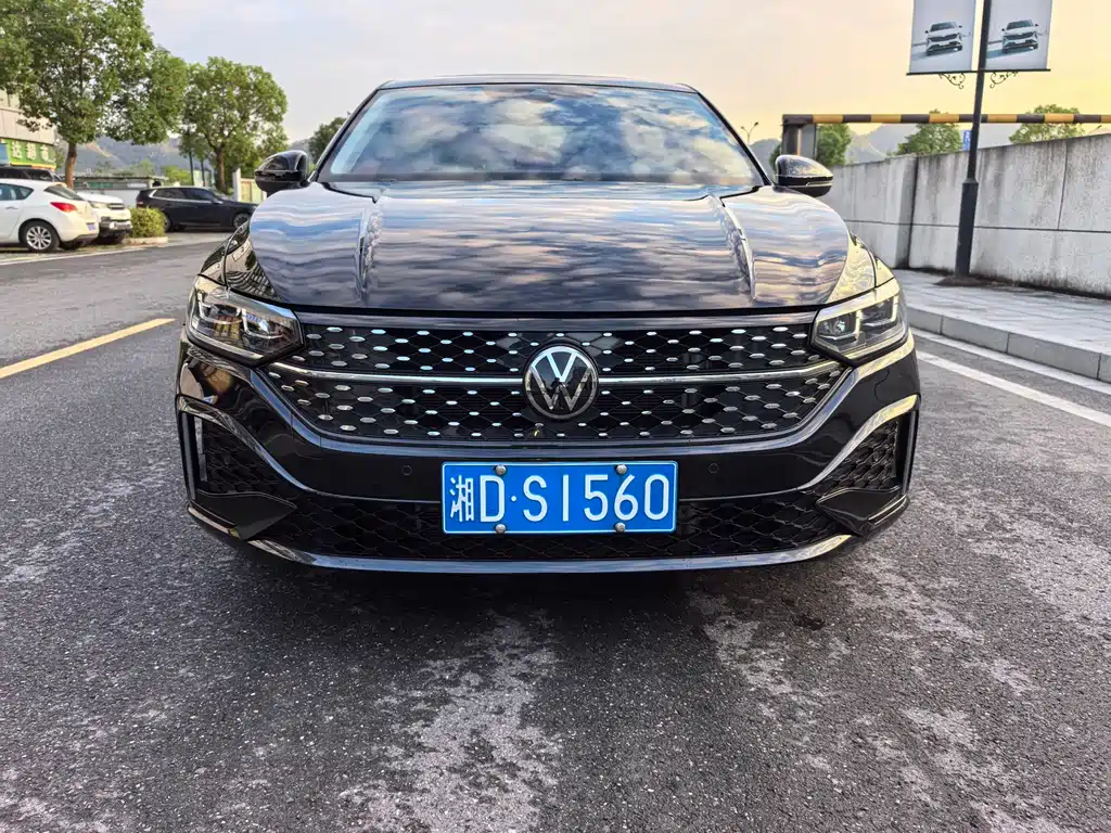 Volkswagen Lavida — миниатюра 3