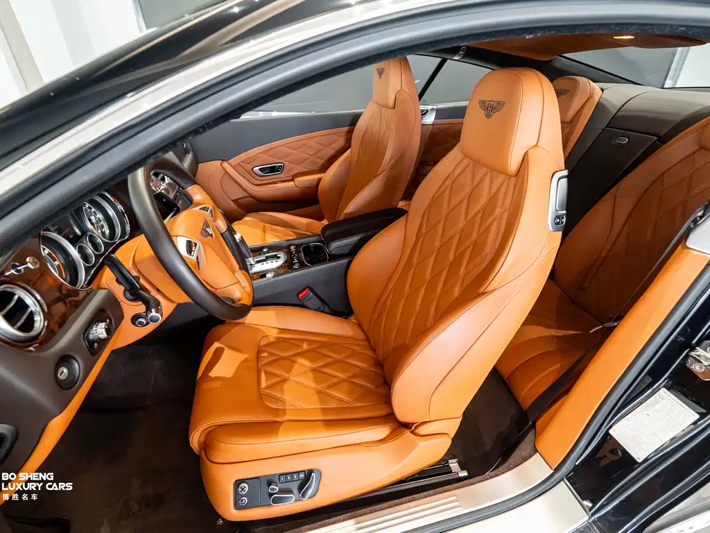 Bentley — фотографии объявления, Фото 6