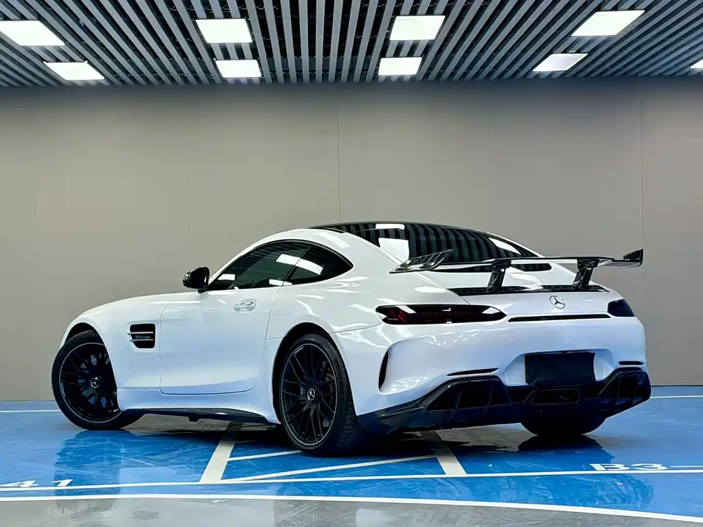 MERCEDES-BENZ AMG GT
