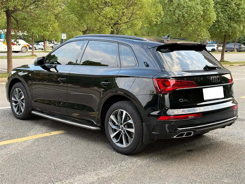 Audi Q5L — миниатюра 15