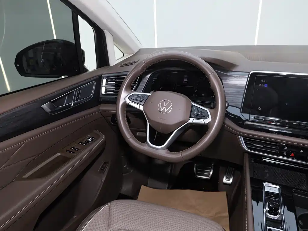 Volkswagen Viloran — миниатюра 11