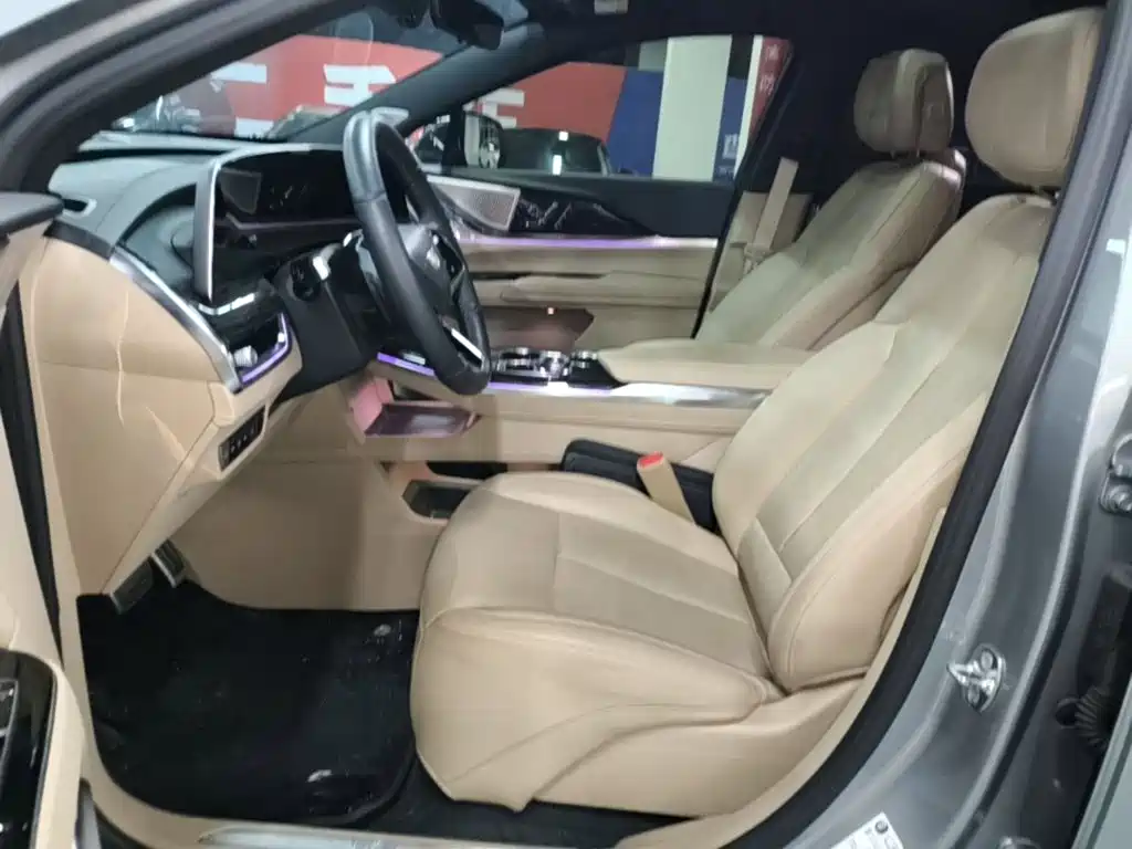 Cadillac XT5 — миниатюра 15