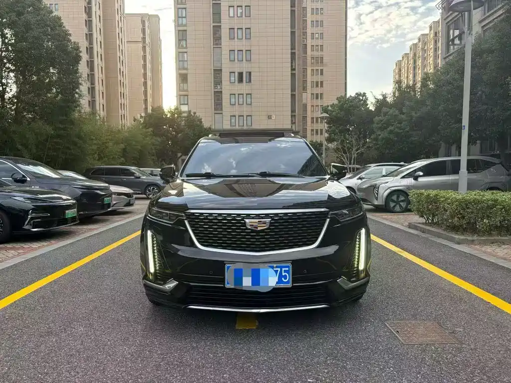 Cadillac XT6 2021 28T мест Luxury