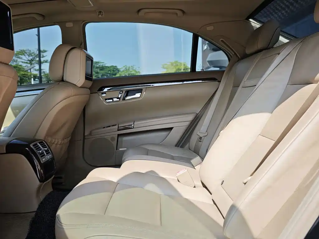 Mercedes-Benz S-Class — миниатюра 6