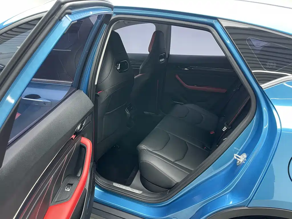 Geely Emgrand S - фото 17