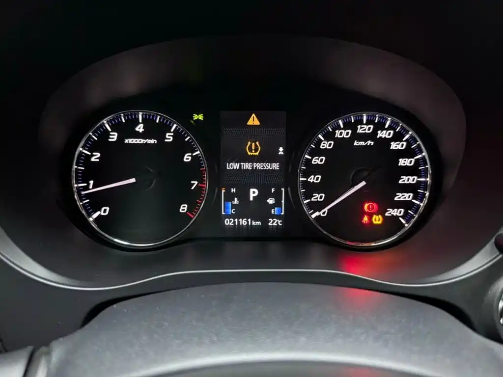 Mitsubishi Outlander — миниатюра 12