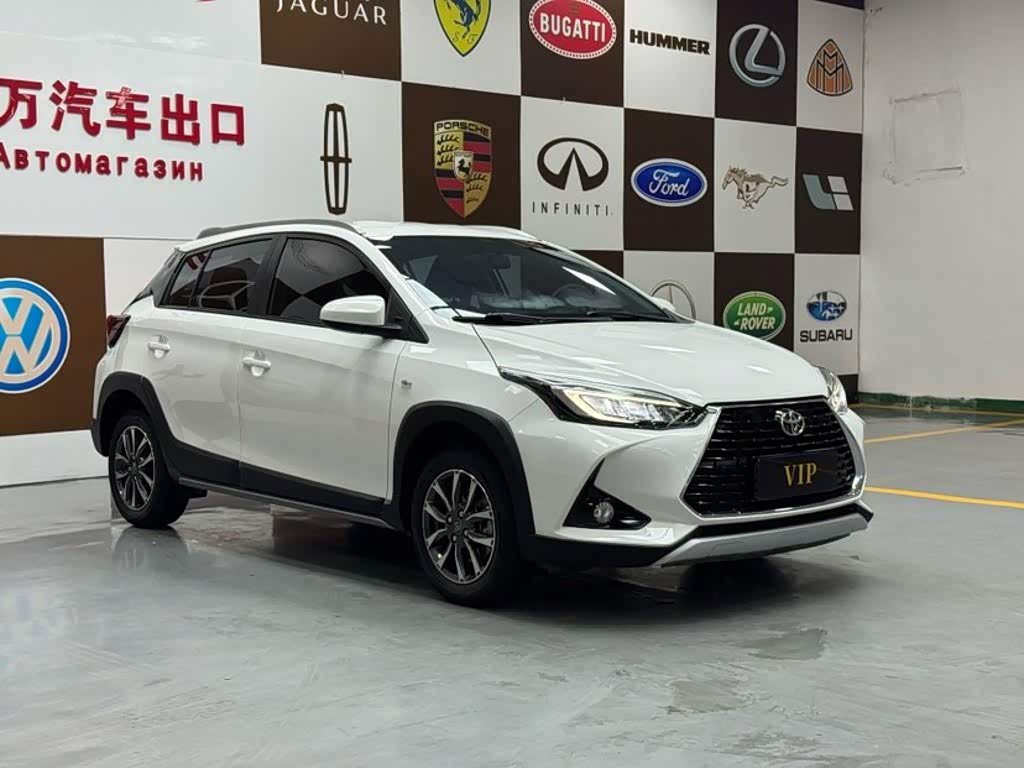 Toyota YARiS L Zhi Xuan 1.5 л 2022 г. Белый, пробег 38000 км