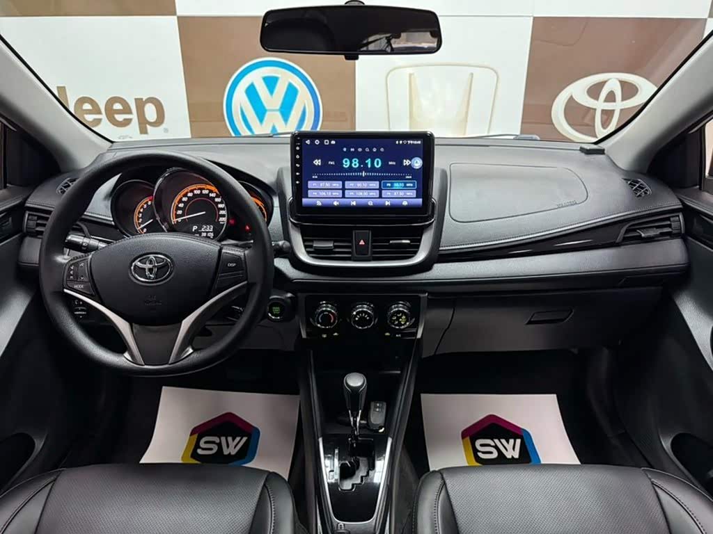 Toyota YARiS L Zhi Xuan 1.5 л 2022 г. Белый, пробег 38000 км