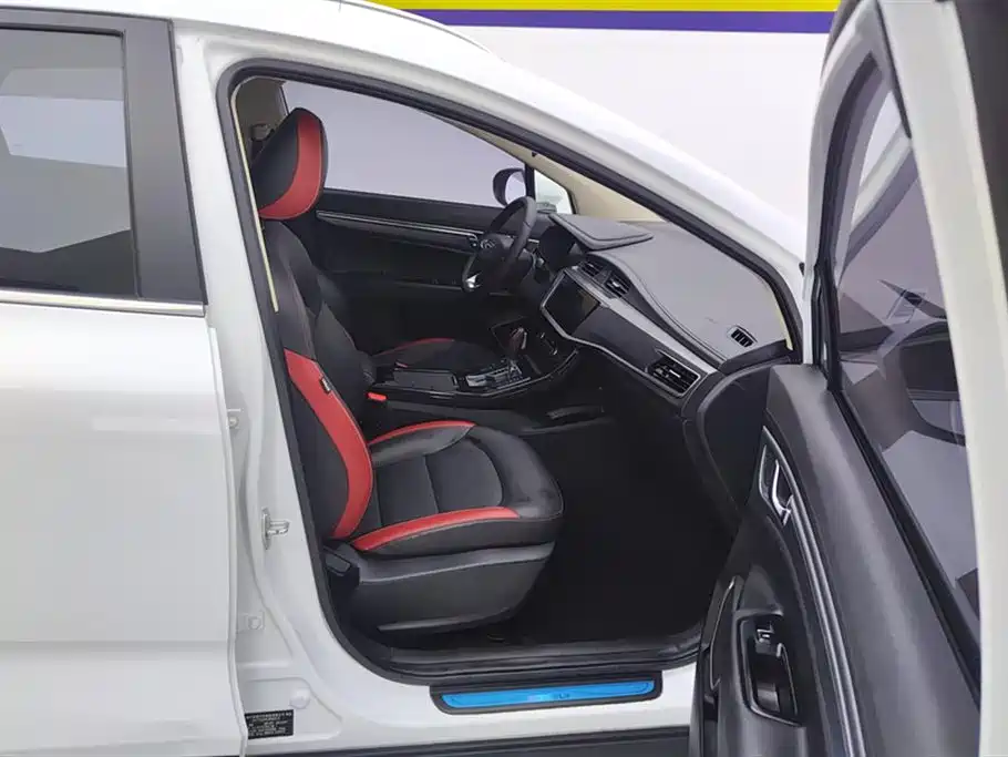 GEELY AUTOMOBILE EMGRAND GS