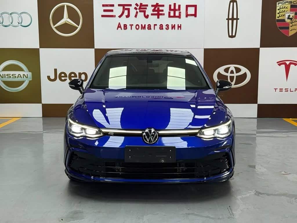 Volkswagen Golf 1.4 л 2023 г. Голубой, пробег 48000 км