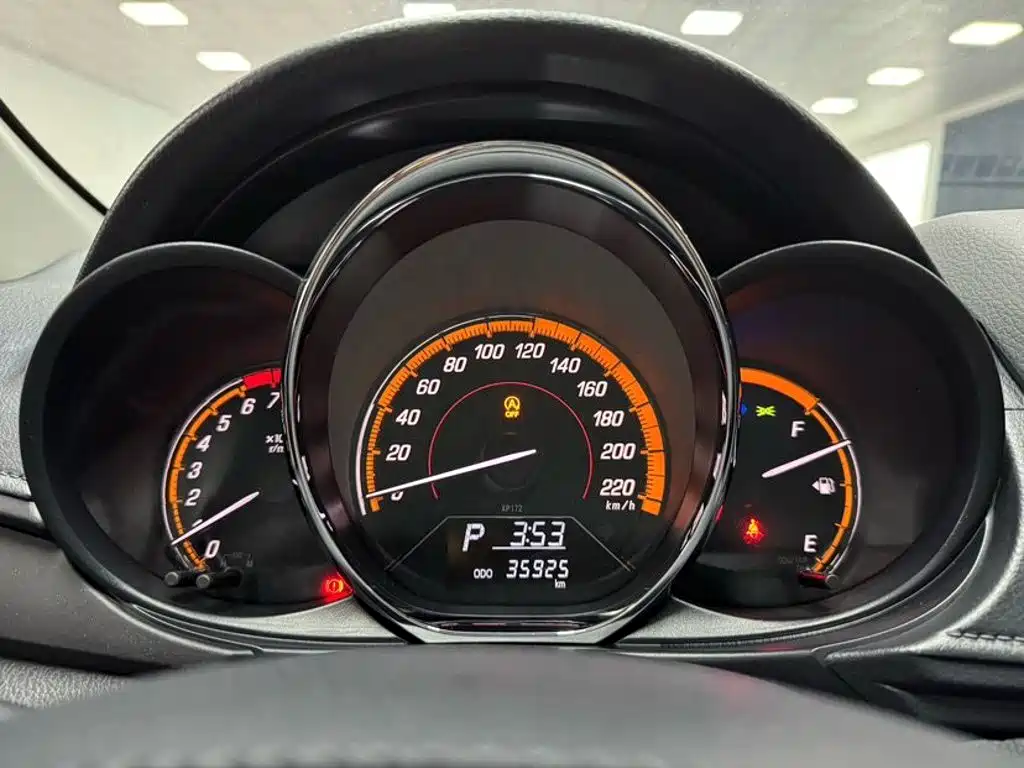Toyota Yaris L — миниатюра 22