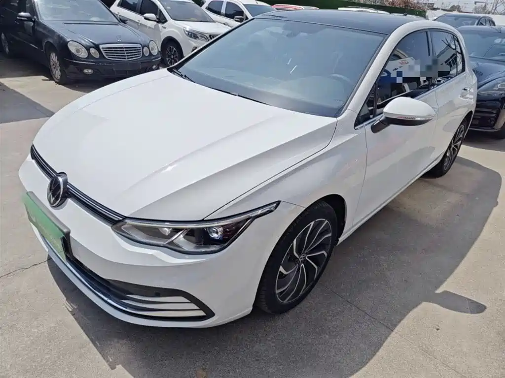 Volkswagen Golf 2022
