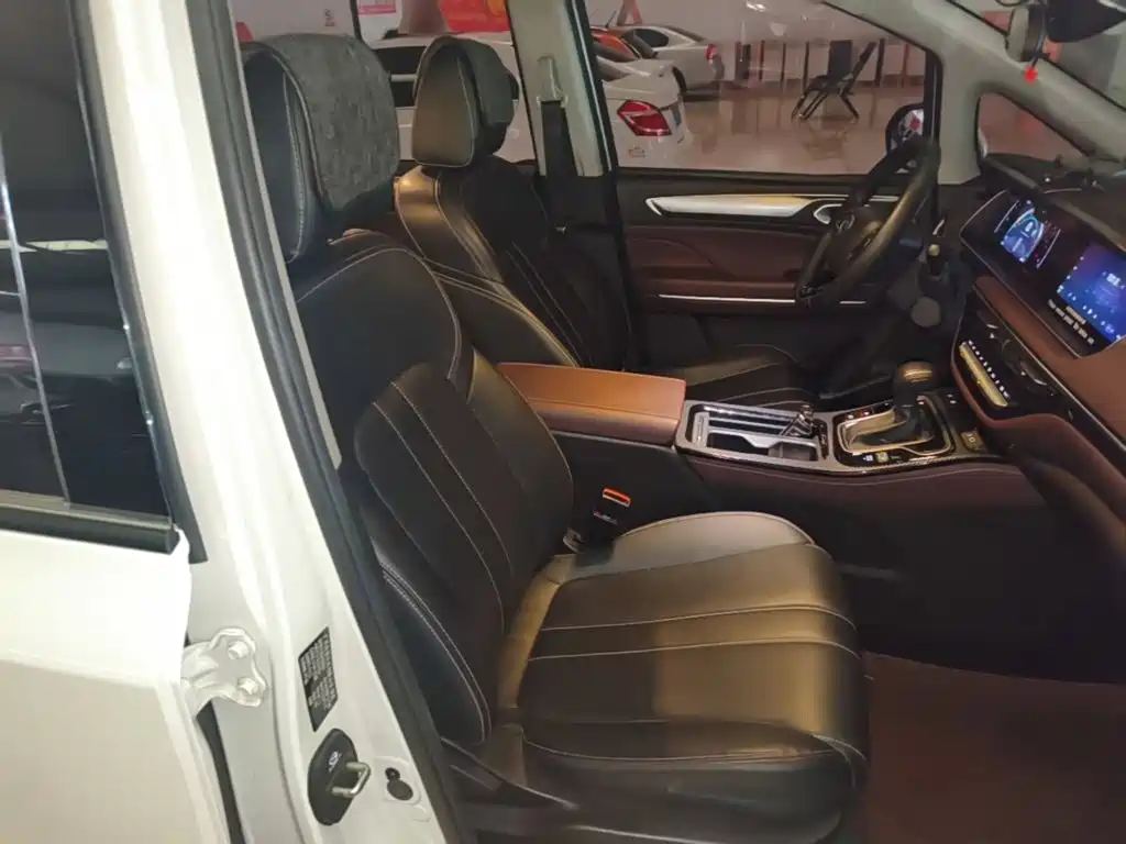 GAC Motor Trumpchi M6 — миниатюра 25