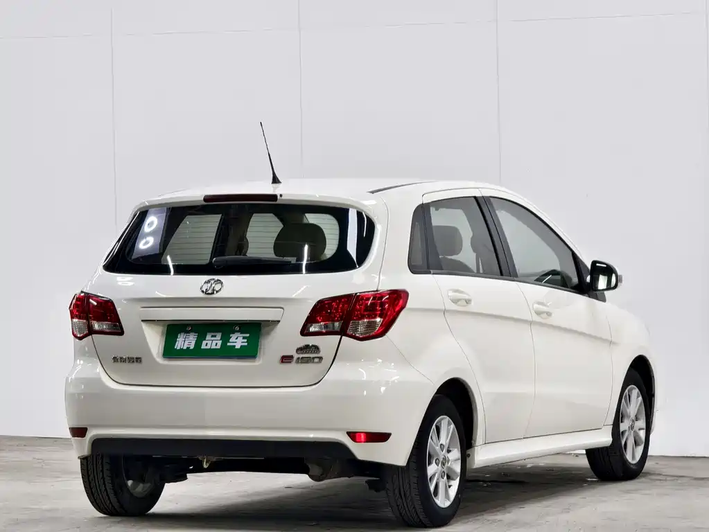BAIC E-Series — миниатюра 4