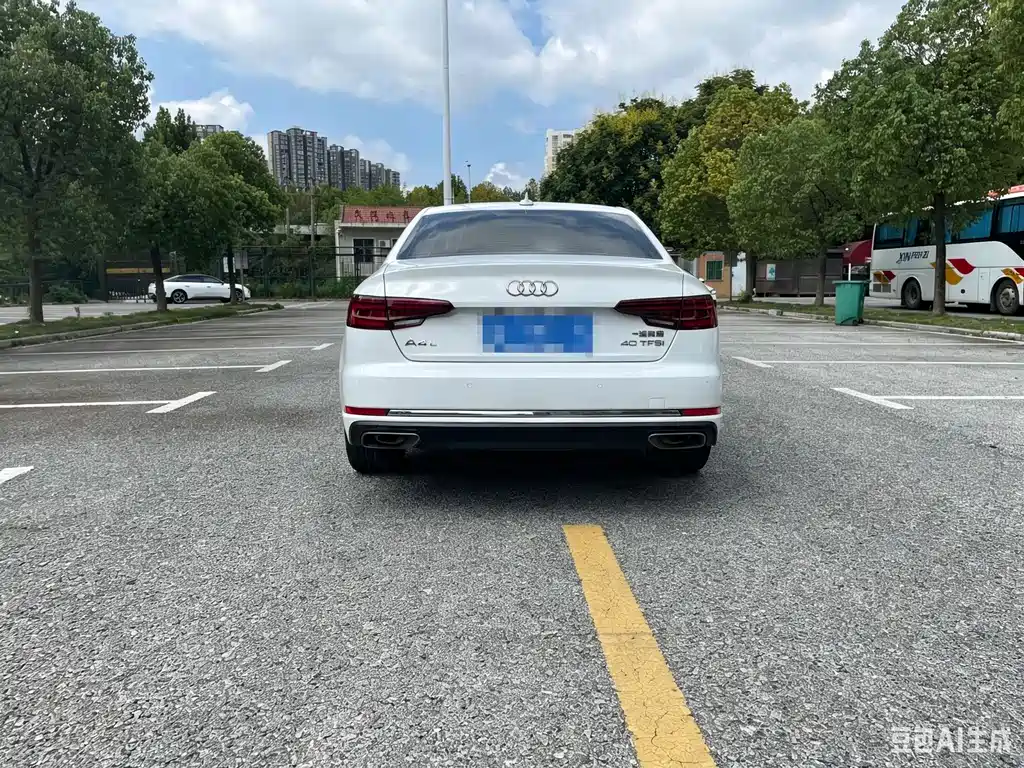 Audi A4L — миниатюра 8