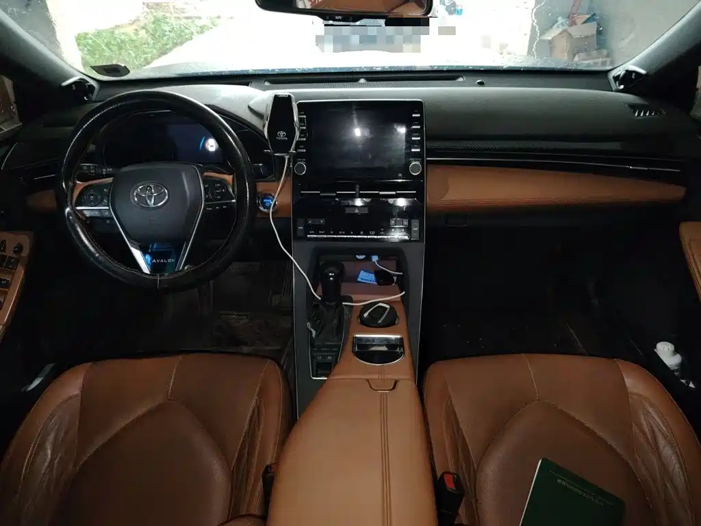 Toyota Avalon — миниатюра 10