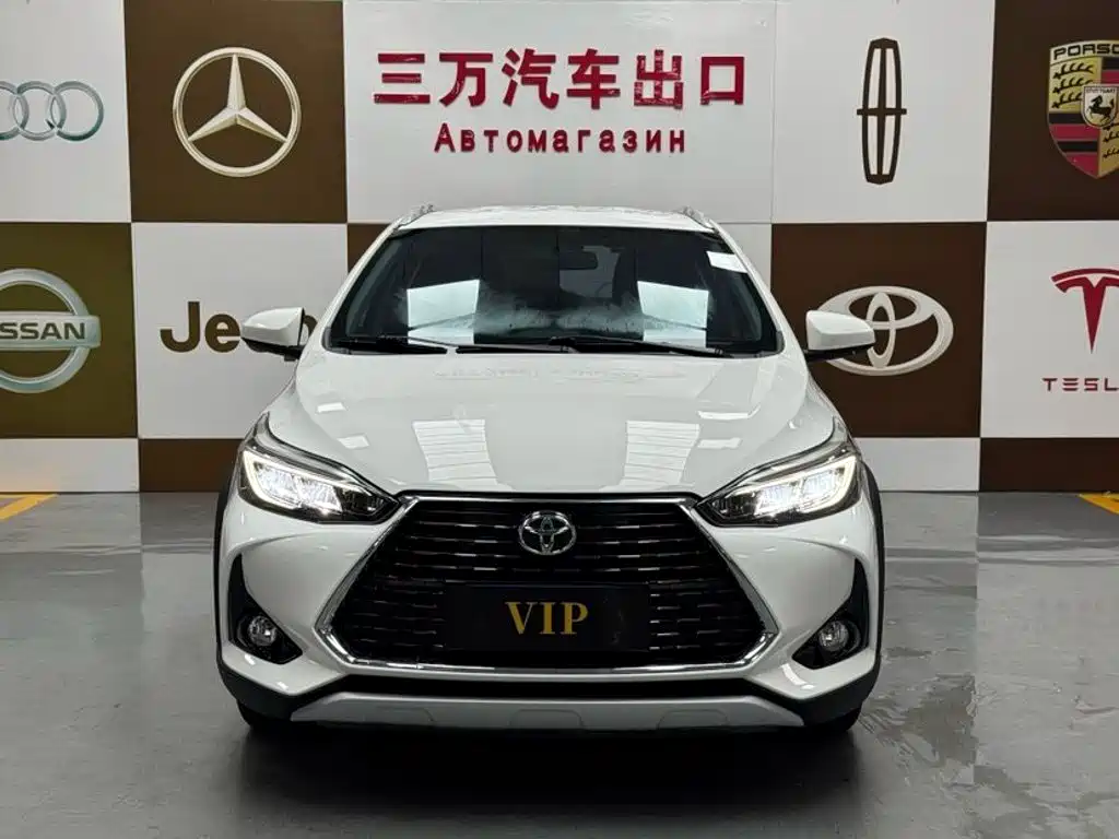 Toyota Yaris L — миниатюра 2