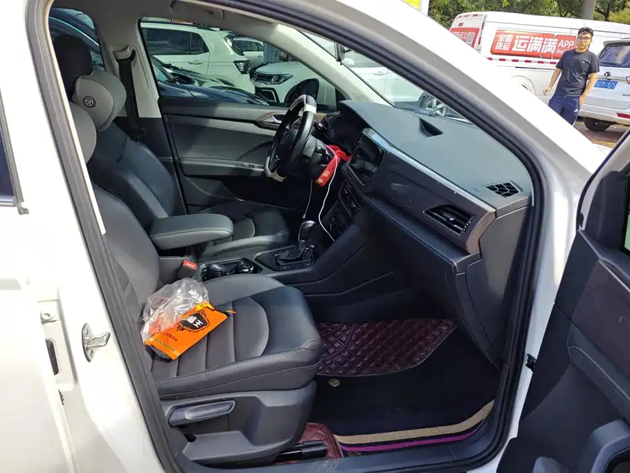 Volkswagen Tharu — миниатюра 8