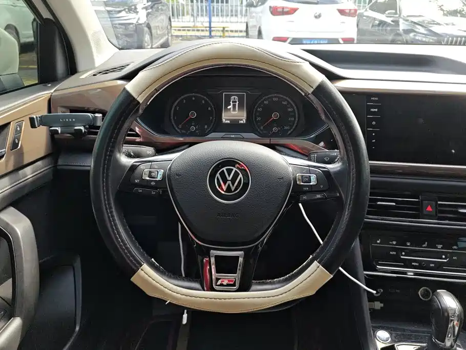 Volkswagen Tharu — миниатюра 15