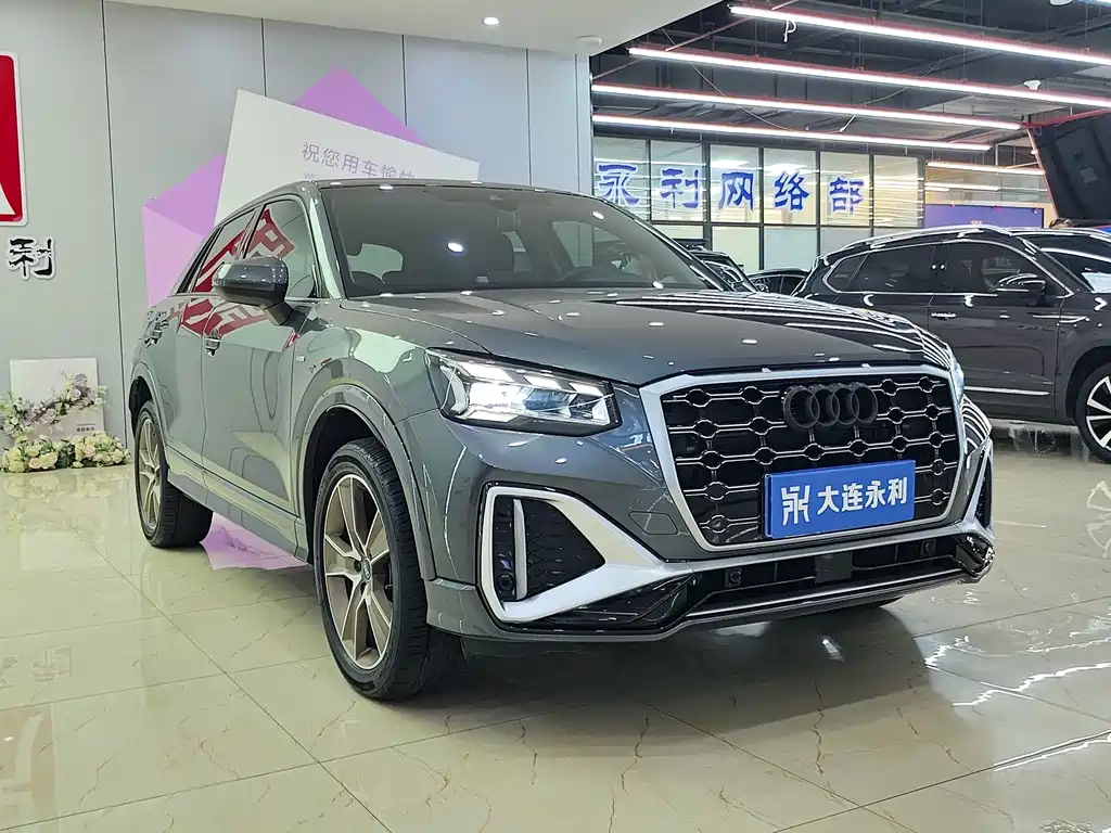 Audi Q2L — миниатюра 3