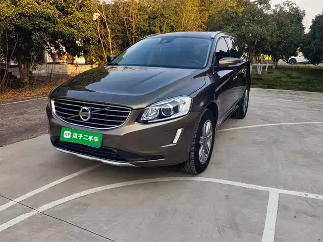 VOLVO  XC60 2016