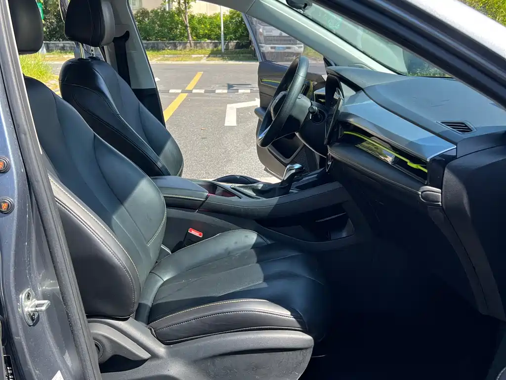 Roewe i5 — миниатюра 5