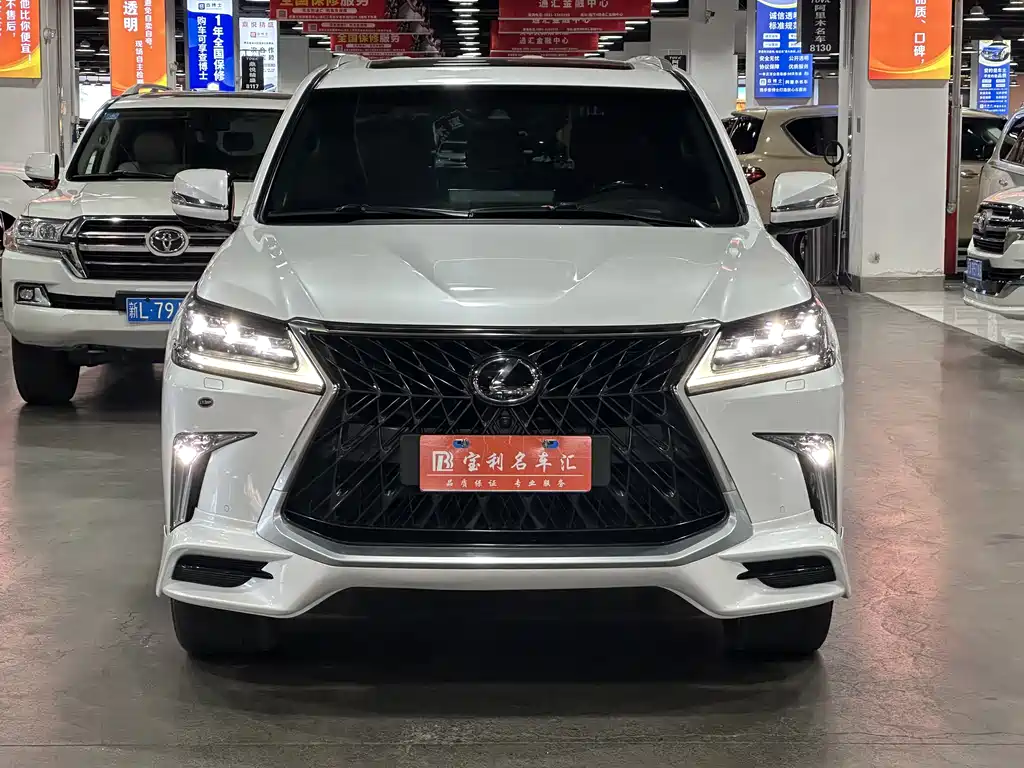 LEXUS  LX
