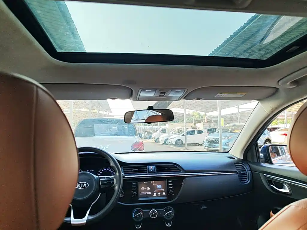 Kia KX Cross — миниатюра 18