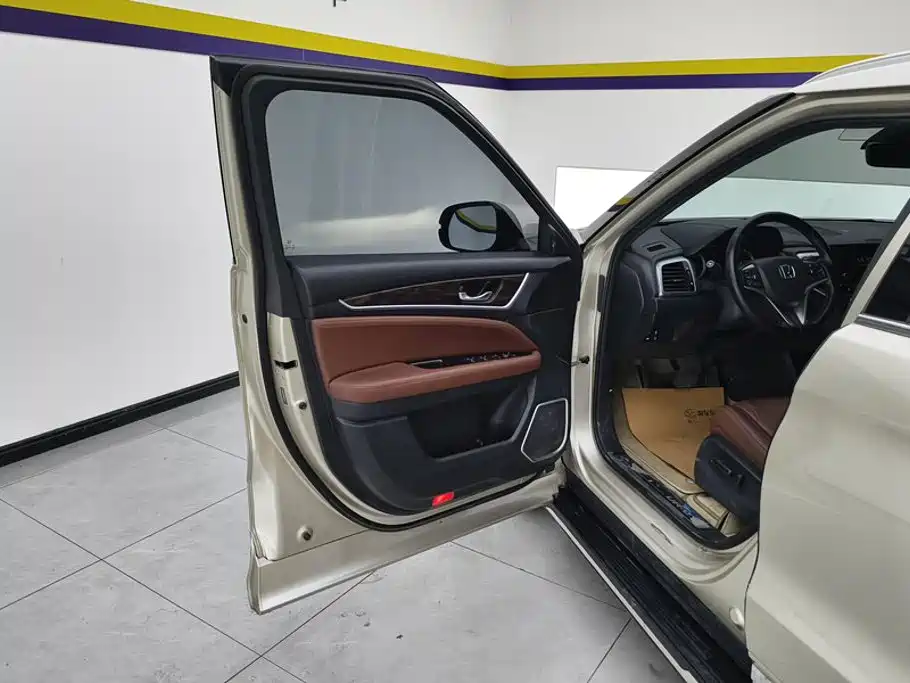 Honda UR-V — миниатюра 7