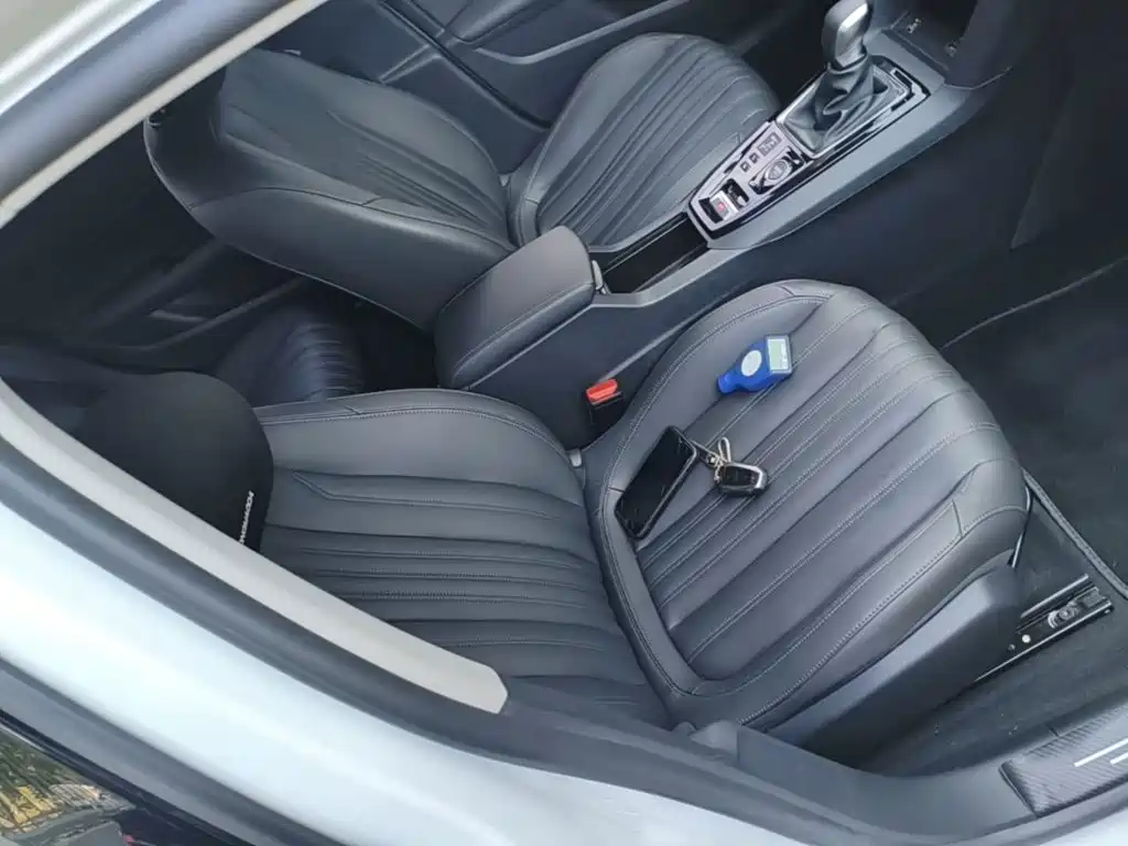 Peugeot 408 — миниатюра 25